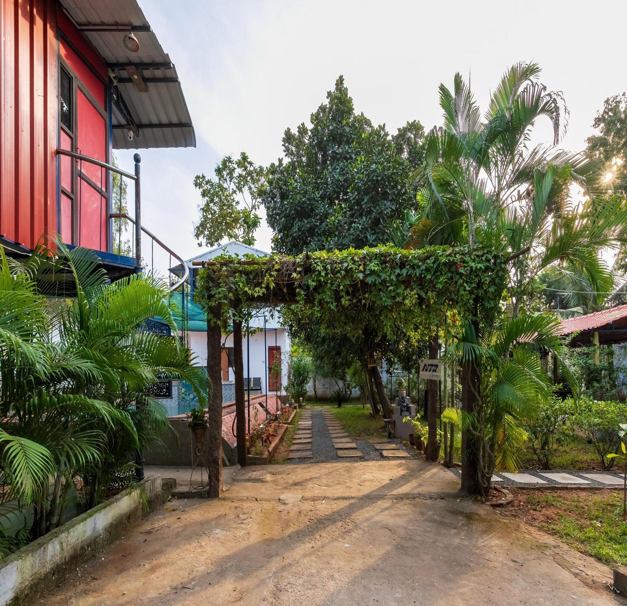 Ntr Garden Hotel Auroville Bagian luar foto