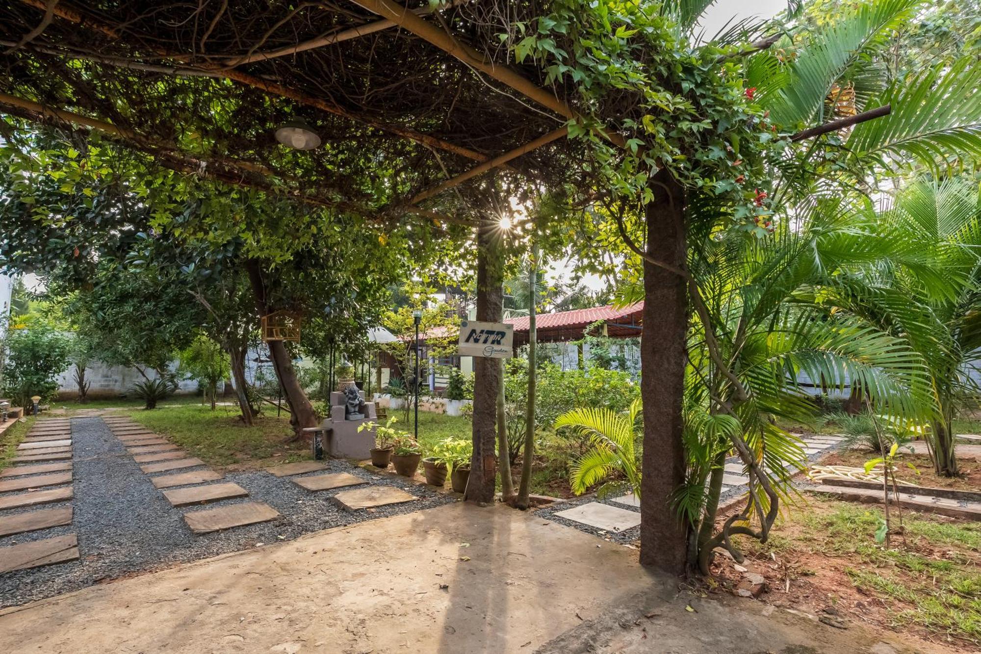 Ntr Garden Hotel Auroville Bagian luar foto